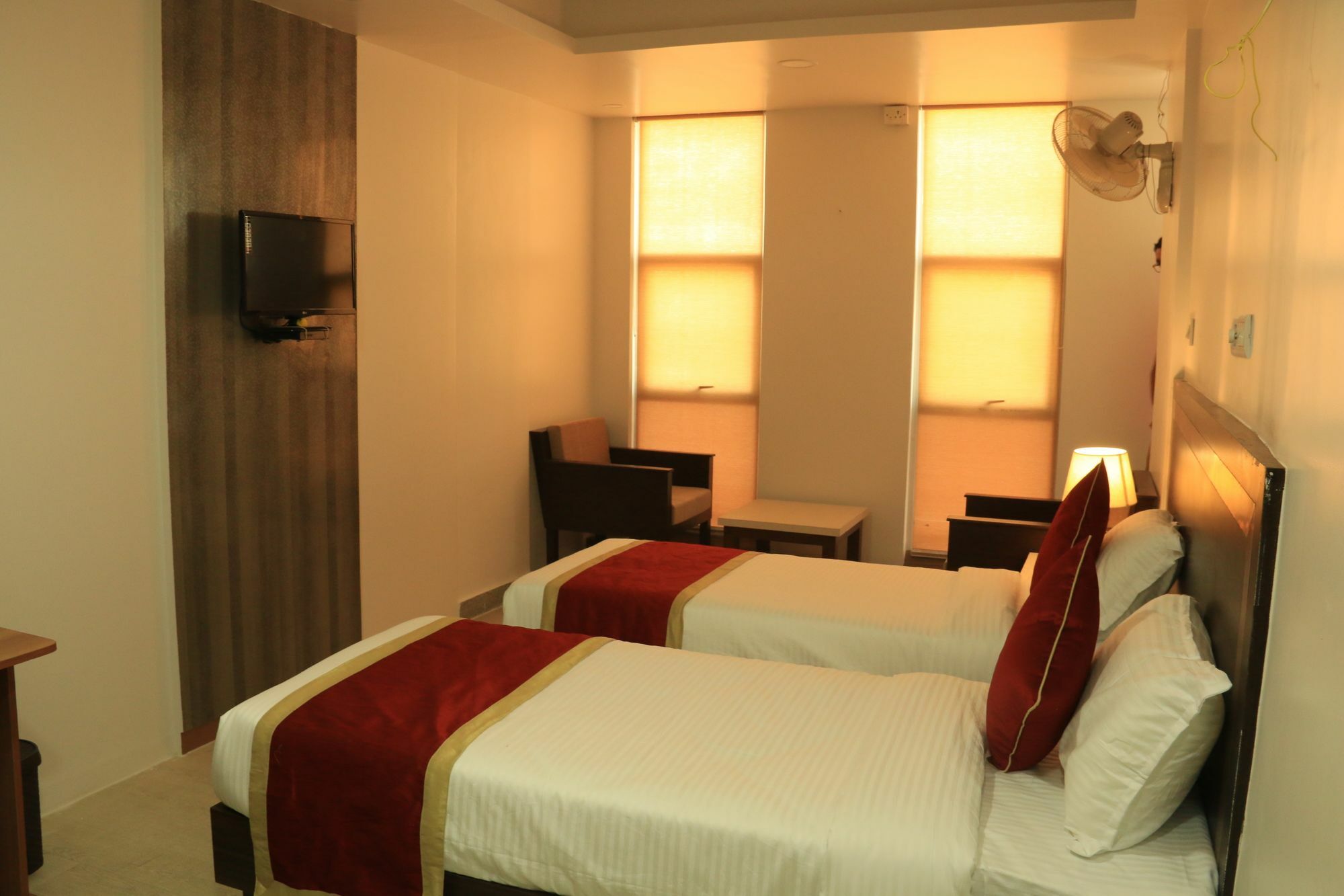 Flagship Malnad Residency Near Bengaluru Palace Buitenkant foto