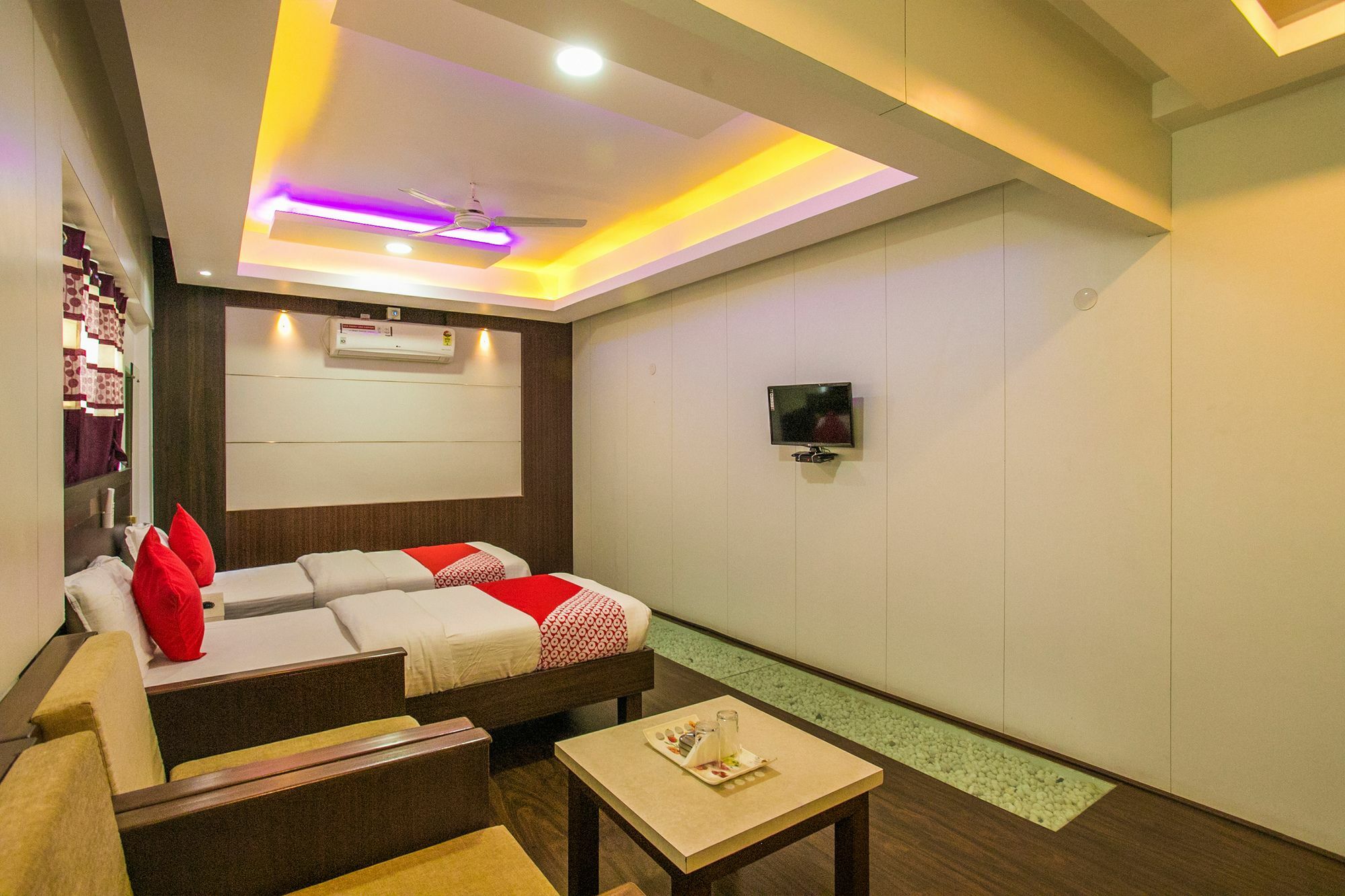Flagship Malnad Residency Near Bengaluru Palace Buitenkant foto